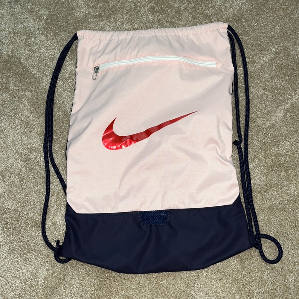 Nike drawstring bag